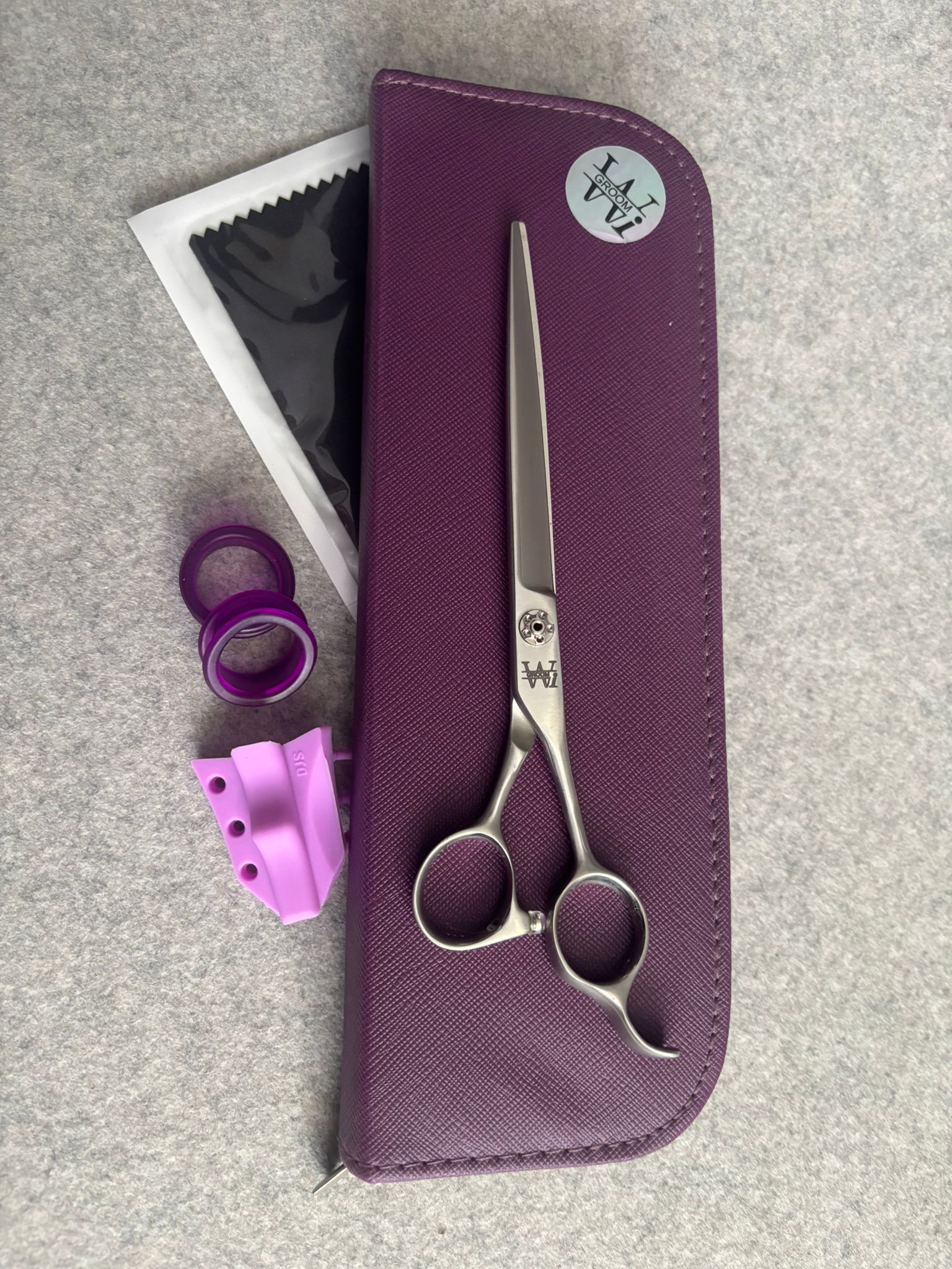 WiGroom Pro Grooming Schere 7" – Gerade – Ultraleicht – Bild 5